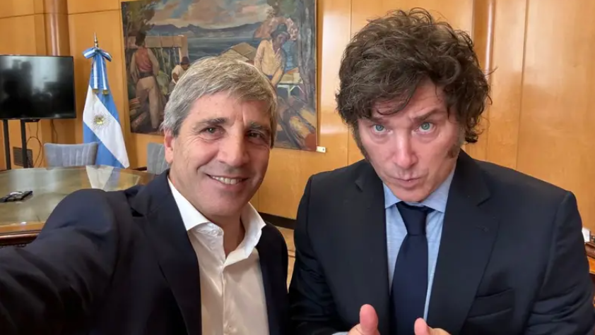 ¡CON LA SOGA AL CUELLO! El Gobierno posterga el pago de intereses al FMI