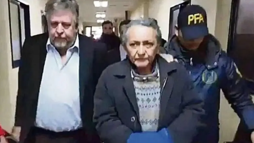 CAUSA CUADERENOS: Denuncia contra Centeno