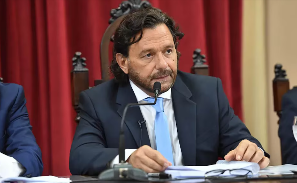 GUSTAVO SÁENZ REVELA «AMENAZAS»: Para no aprobar la reforma laboral