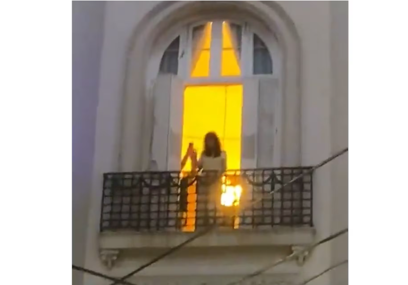 TIEMBLA LA ROSADA: Cristina volvió y bailó al ritmo de la murga