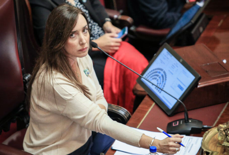 VILLARRUEL VS LA APERTURA IMPORTADORA DE MILEI