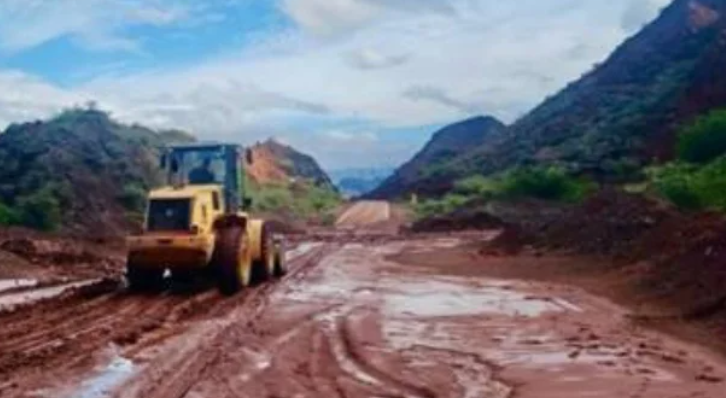SERENATA A CAFAYATE: No hay paso por derrumbe