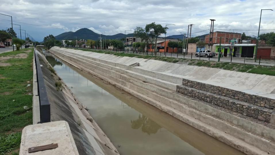 CANAL YRIGOYEN: Inició la segunda etapa de la obra hidráulica