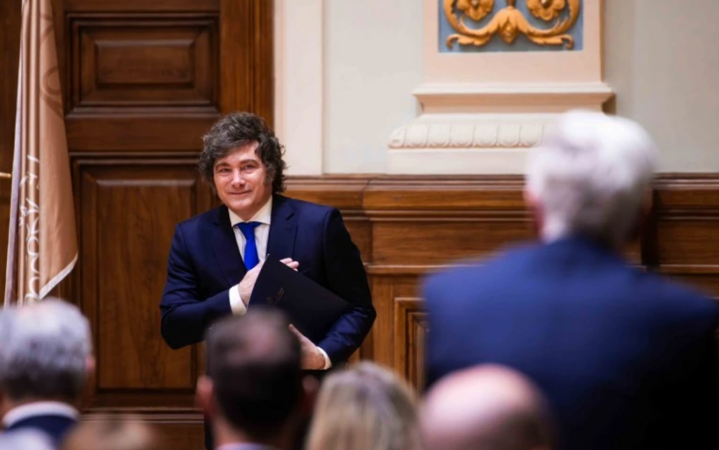 TRABAJADORES SE SALTEAN COMIDAS: «NO ALCANZA»