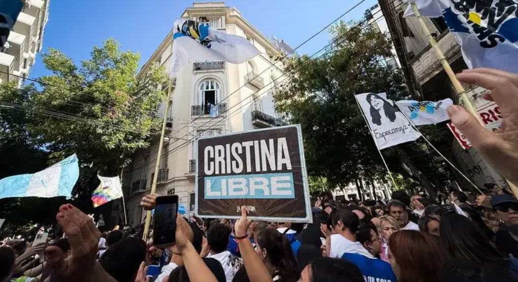 LUCIANI VUELVE A LA CARGA: Amenaza con quitarle la domiciliaria a Cristina Kirchner por la marcha del 24 de marzo
