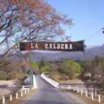 CAOS CAMINO A LA CALDERA: Una fila interminable de autos desespera a los conductores