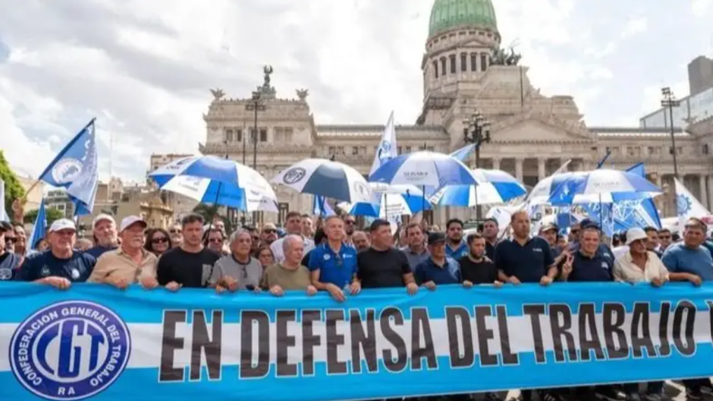 LA JUSTICIA FRENA LA REFORMA LABORAL: Un fallo suspendió artículos clave de la ley impulsada por el Gobierno