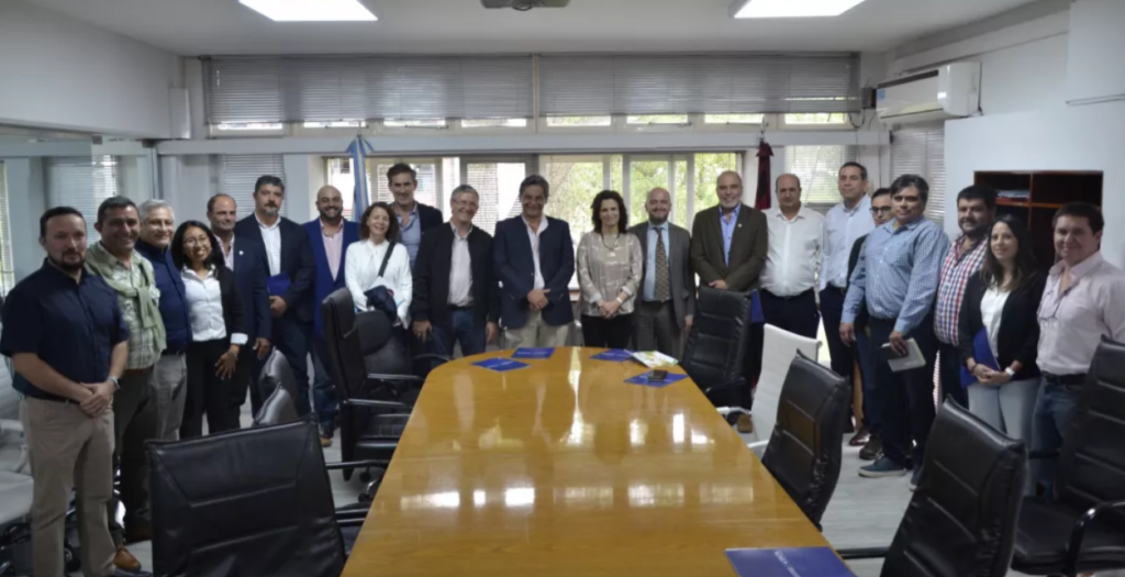 EDUCACIÓN Y PRODUCCIÓN: Buscan alinearse para fortalecer la agroindustria salteña