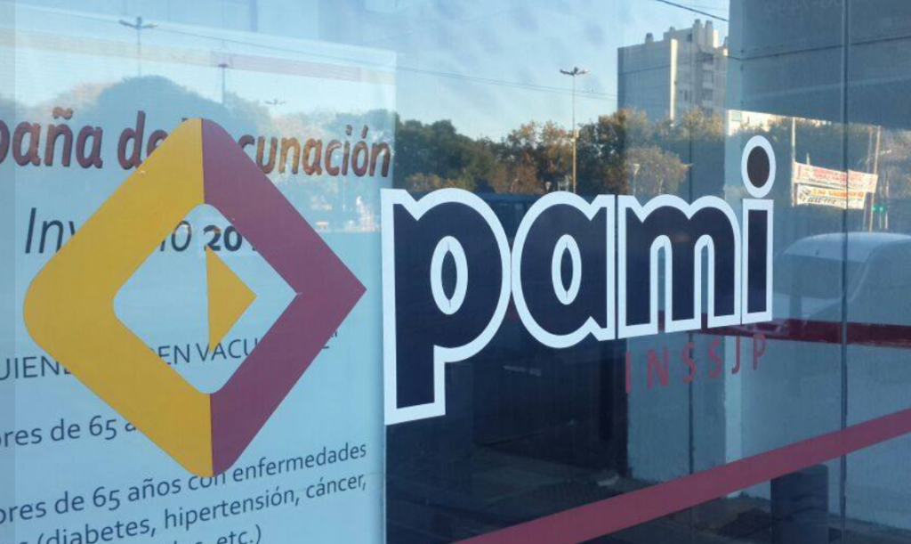 JUBILADOS RECLAMAN CONTRA EL PAMI EN SALTA