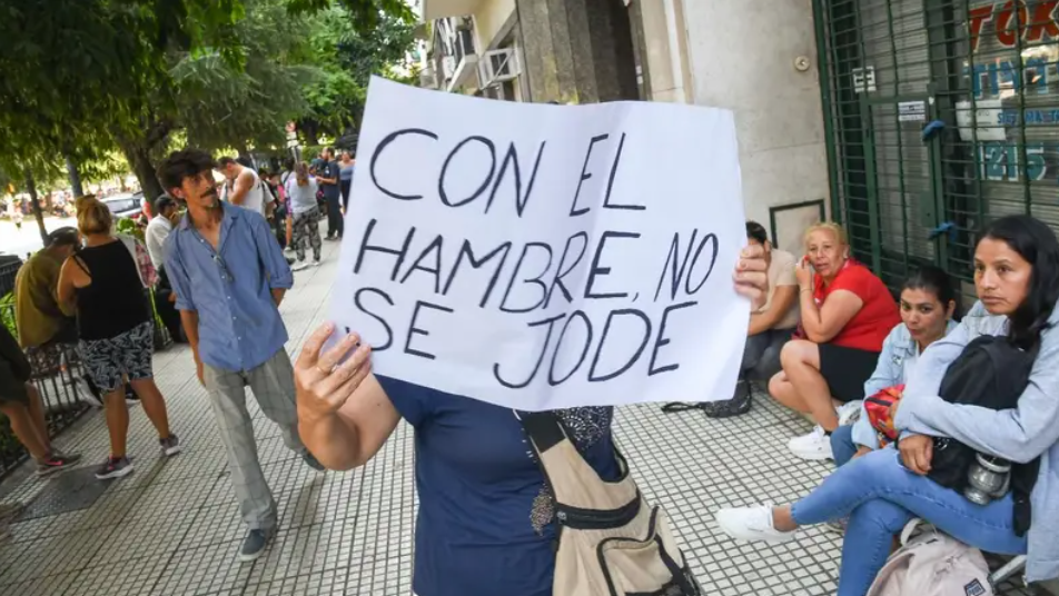 CRISIS SOCIAL: Recortes en AUH récord