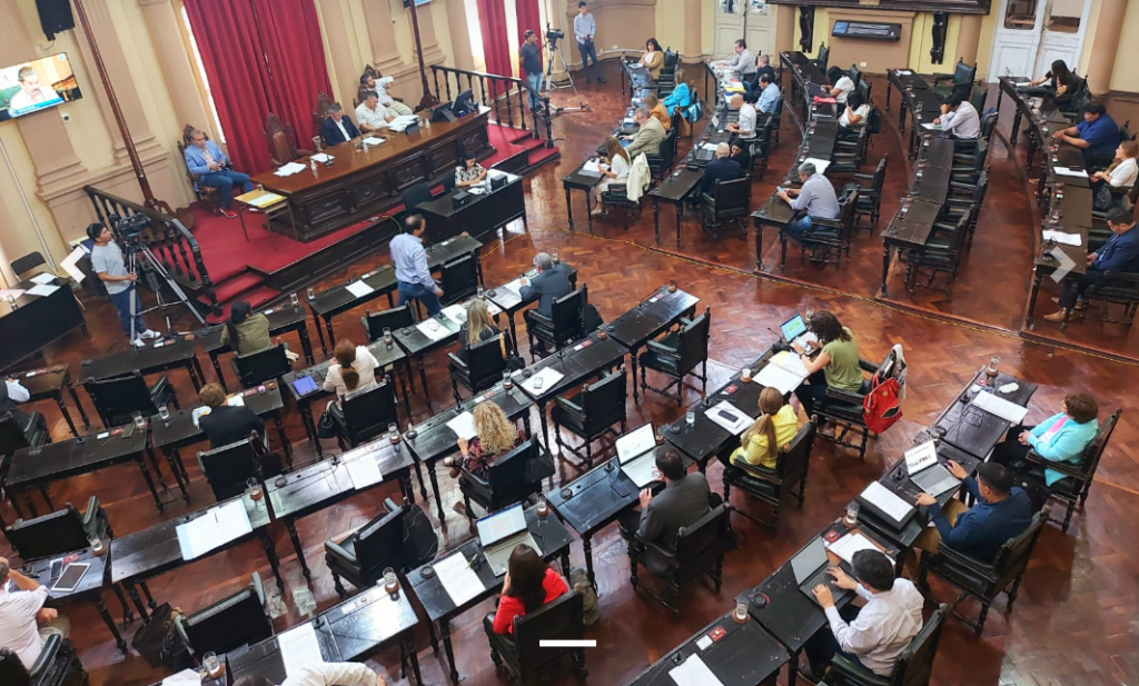 DIPUTADOS: Hoy habrá una jornada expulsiva