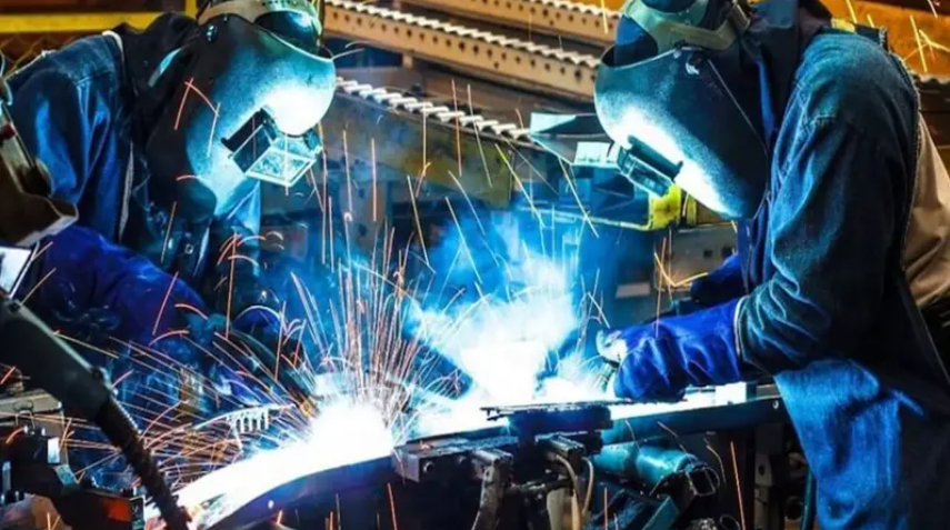 INDUSTRICIDIO: Plantas vacías y crisis total