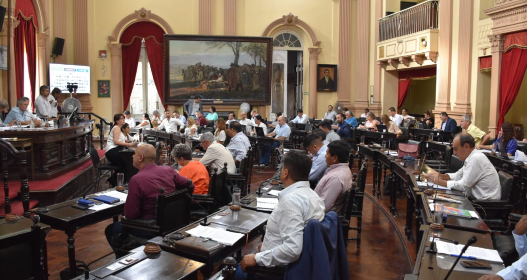 SALTA: Media sanción a la Reforma Electoral