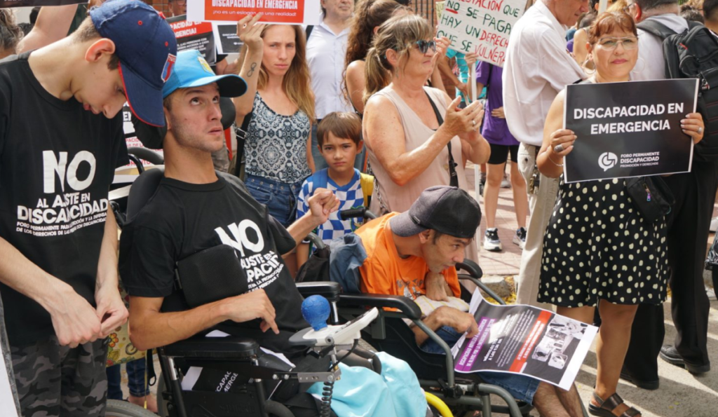 LE QUITARON LA PENSIÓN Y LA JUSTICIA LA OBLIGÓ A DEVOLVERLA: Fallo clave contra el ajuste en discapacidad