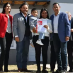 CORONEL MOLDES: Con fondos provinciales, Sáenz entregó 40 viviendas en y reactivó una obra paralizada