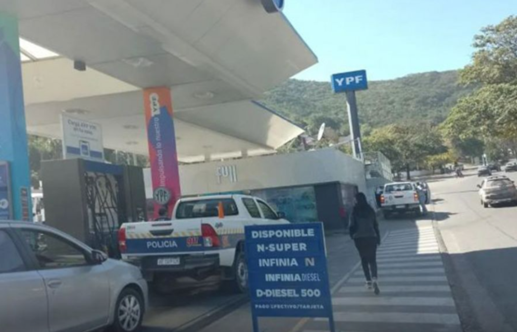 ESTACIONES DE SERVICIO: Sin faltante, pero sin ventas