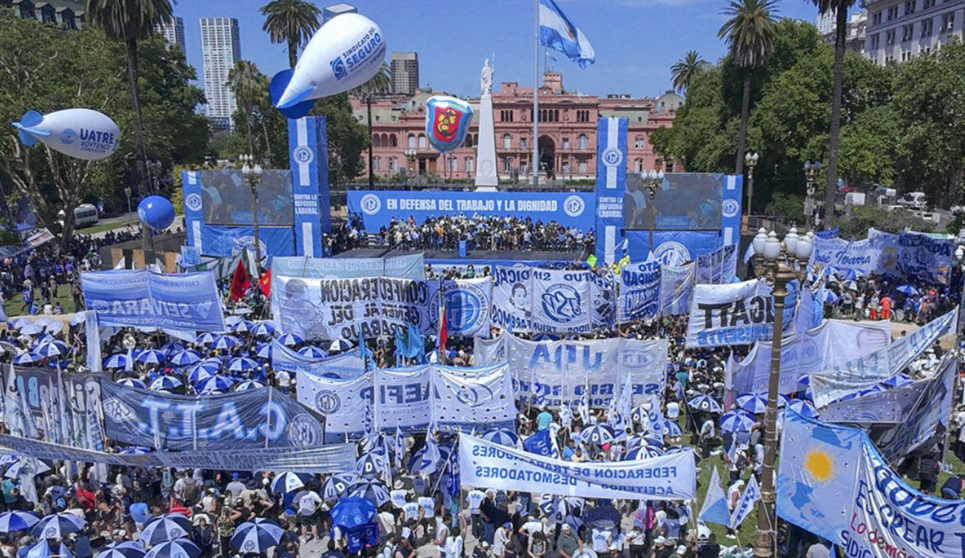 TRABAJADORES: La CGT se moviliza a Plaza de Mayo por reclamos laborales y la situación económica