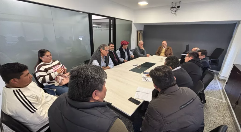 LA PROVINCIA Y LA FEDERACIÓN SALTEÑA DE FÚTBOL: Impulsan un plan para fortalecer a más de 150 clubes del interior