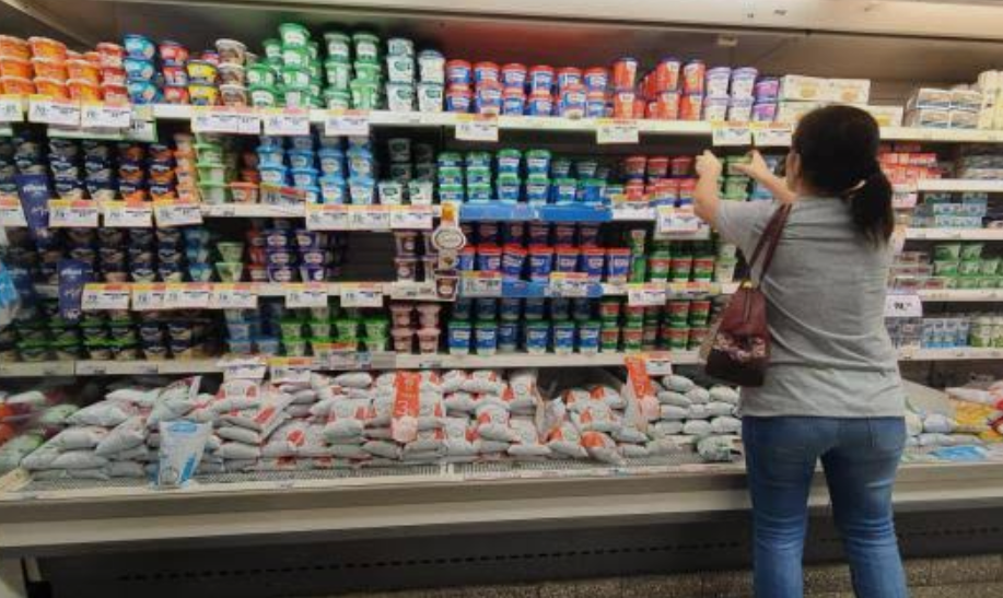 SALTA COMPRA MENOS Y LA CRISIS SE SIENTE
