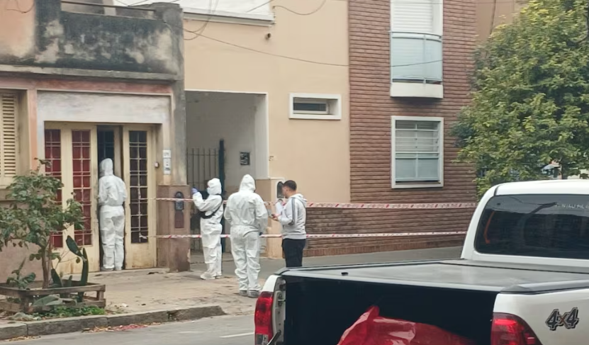 BRONCA Y TENSIÓN EN CÓRDOBA: Custodian la casa del acusado por el femicidio de Agostina Vega ante amenazas de incendiarla