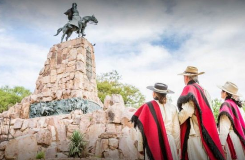 COMIENZA LA CUENTA REGRESIVA: Miles de gauchos rendirán homenaje a Güemes en una de las noches más emocionantes de Salta