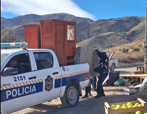 CACHI: Desalojan familia de pueblos originarios