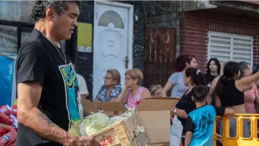 UN GANCHO AL HÍGADO DEL GOBIERNO: «Roña» Castro desnudó la mentira oficial y denunció que los comedores se triplicaron por el hambre de Milei