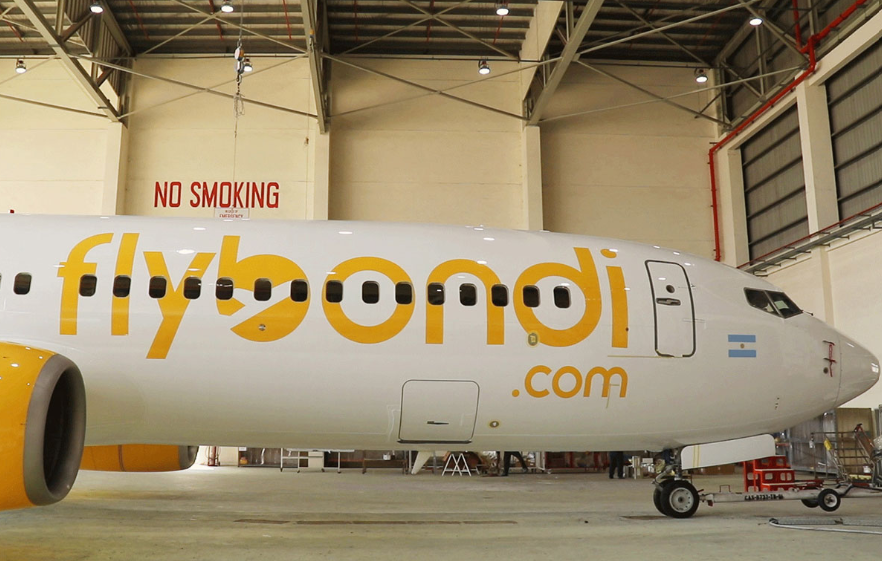 FLYBONDI ESTÁ EN ESTADO TERMINAL: Canceló todos sus vuelos y deja a miles de pasajeros a la deriva