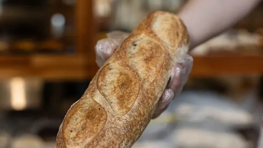 SALUDEN A LAS HARINAS QUE YA SE VAN: Advierten una fuerte caída en el consumo de pan y facturas