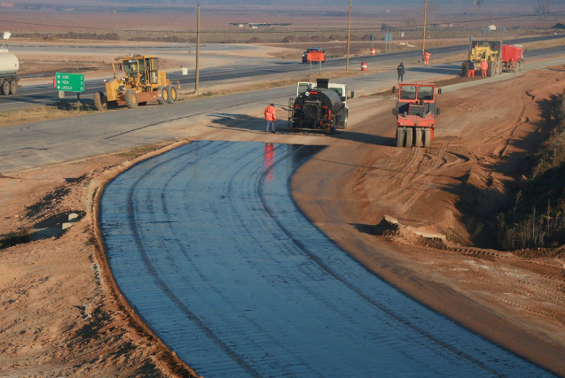 Inversión en picada: la industria se frena y el modelo de Milei enciende las alarmas