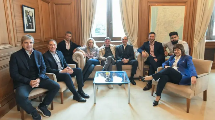 Tras la polémica por la Selección, el Gobierno redefine su agenda y prepara una cadena nacional de Milei