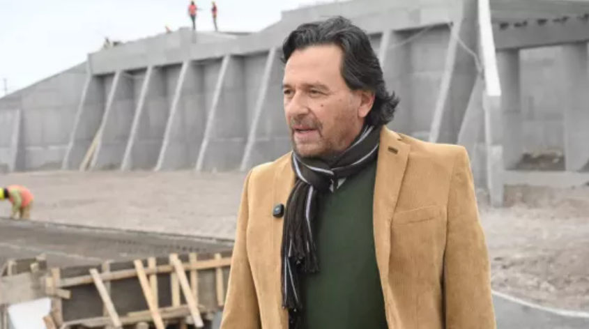 Sáenz supervisó los avances de la Autopista del Valle de Lerma