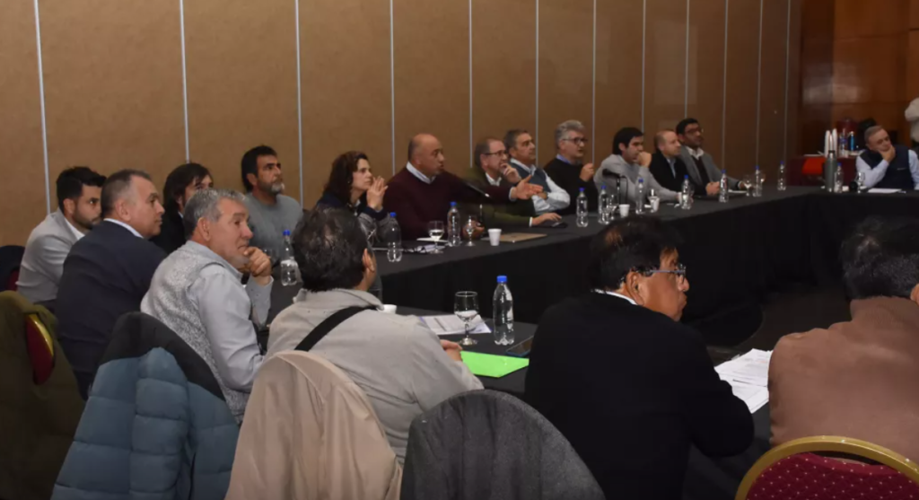 El Gobierno de Salta retoma hoy la negociación paritaria con gremios
