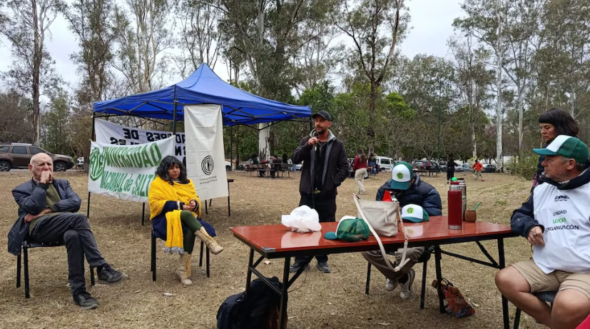 Estatales denunciaron despidos y ajuste en Salta