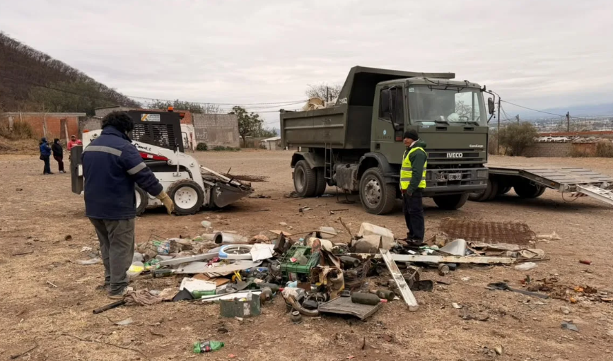Descacharrado en Salta: ya retiraron 1.170 toneladas de residuos