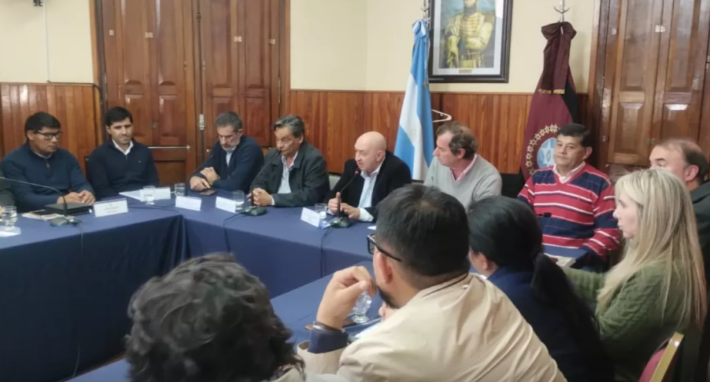 Producción en Salta: Lupión analizó obras y financiamiento con senadores