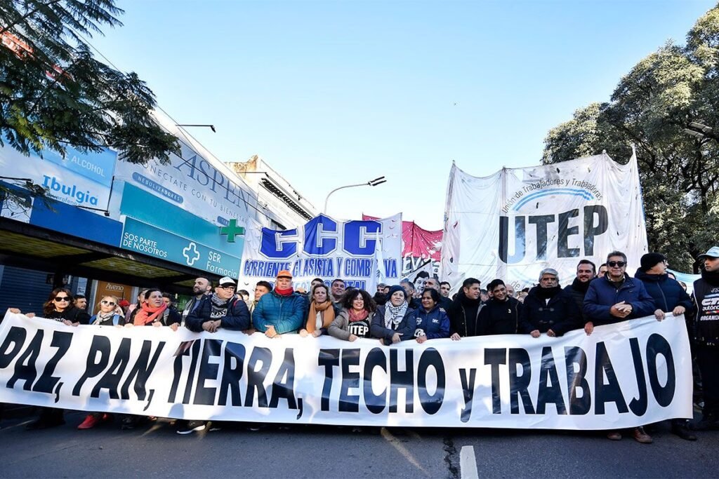 San Cayetano: miles marcharon por trabajo y contra el ajuste