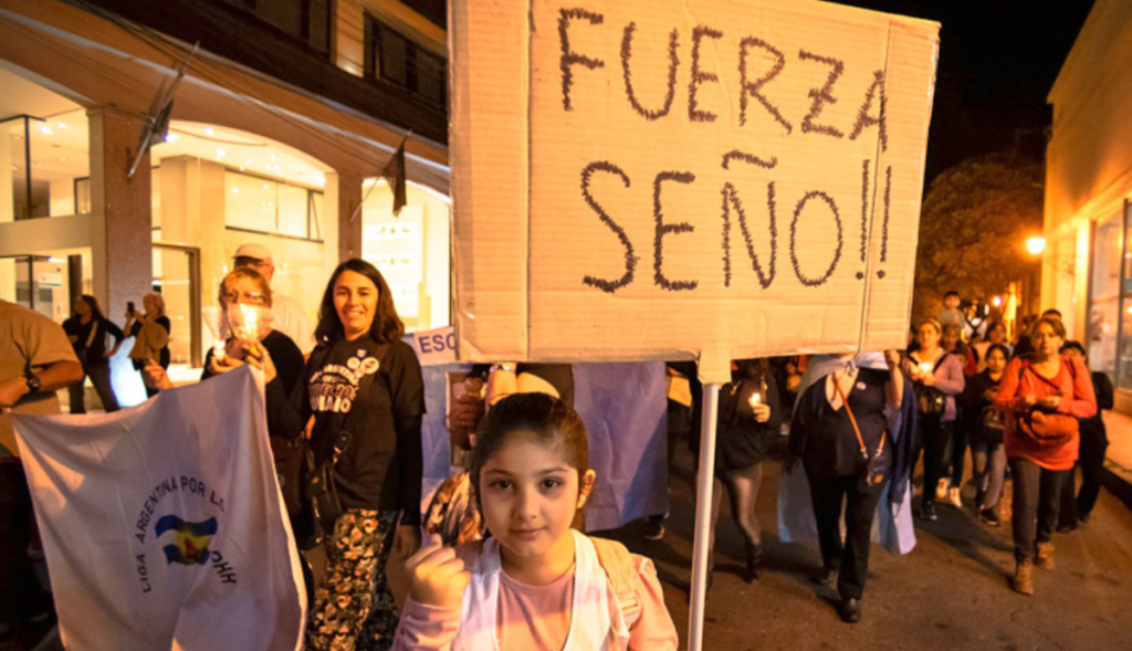 Docentes salteños se suman a la “Marcha de la Bronca” y reclaman por salarios y educación