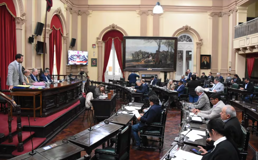 Salta aprobó una deuda por USD 250 millones