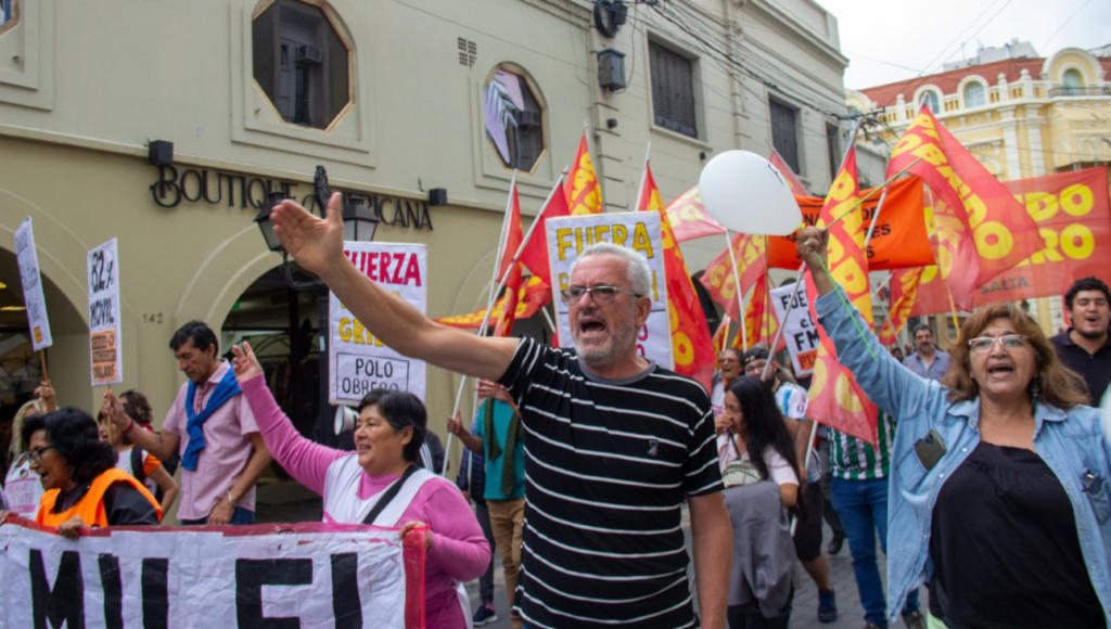 Marcha de la Bronca: reclaman una huelga general contra Milei