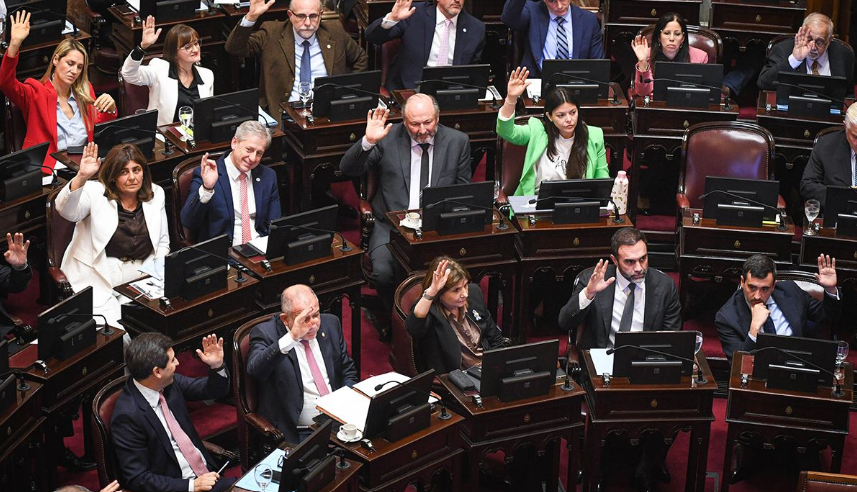 Senado aprobó la reforma del BCRA, pero vuelve a Diputados