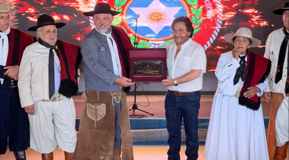 Los Gauchos de Güemes celebraron 80 años con 100 fortines de toda Salta