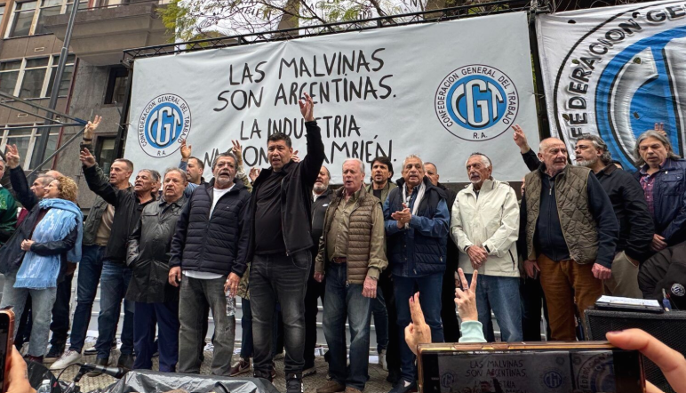 CGT contra Milei: alerta por pobreza, despidos y crisis industrial